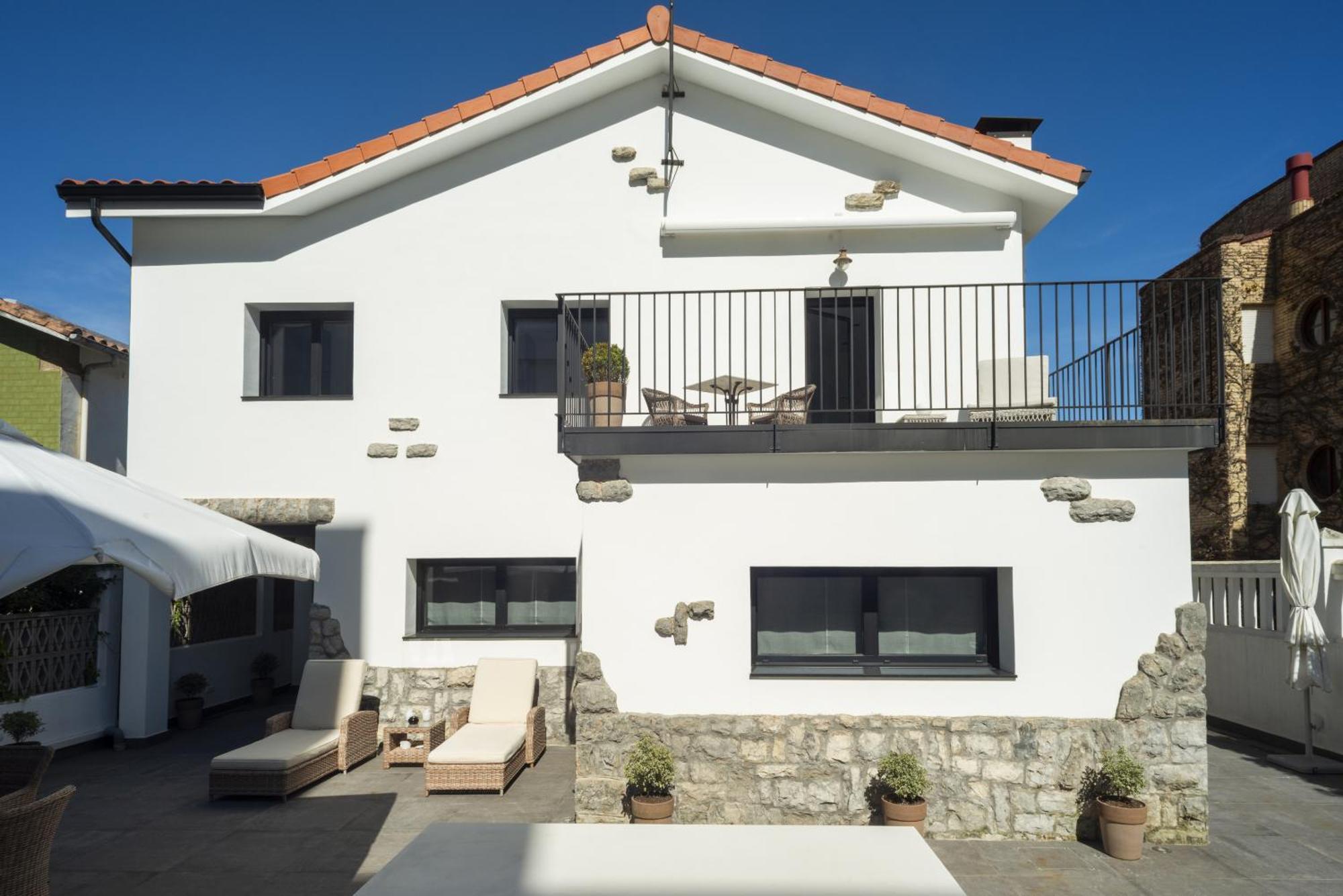La Playa Suites Suances Exteriör bild