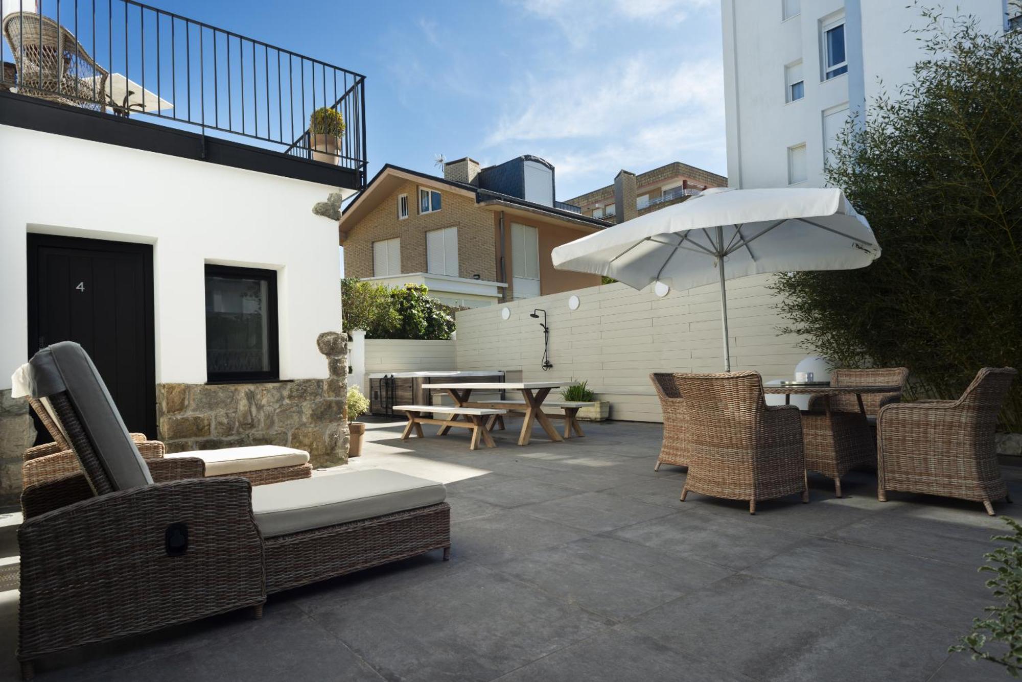 La Playa Suites Suances Exteriör bild