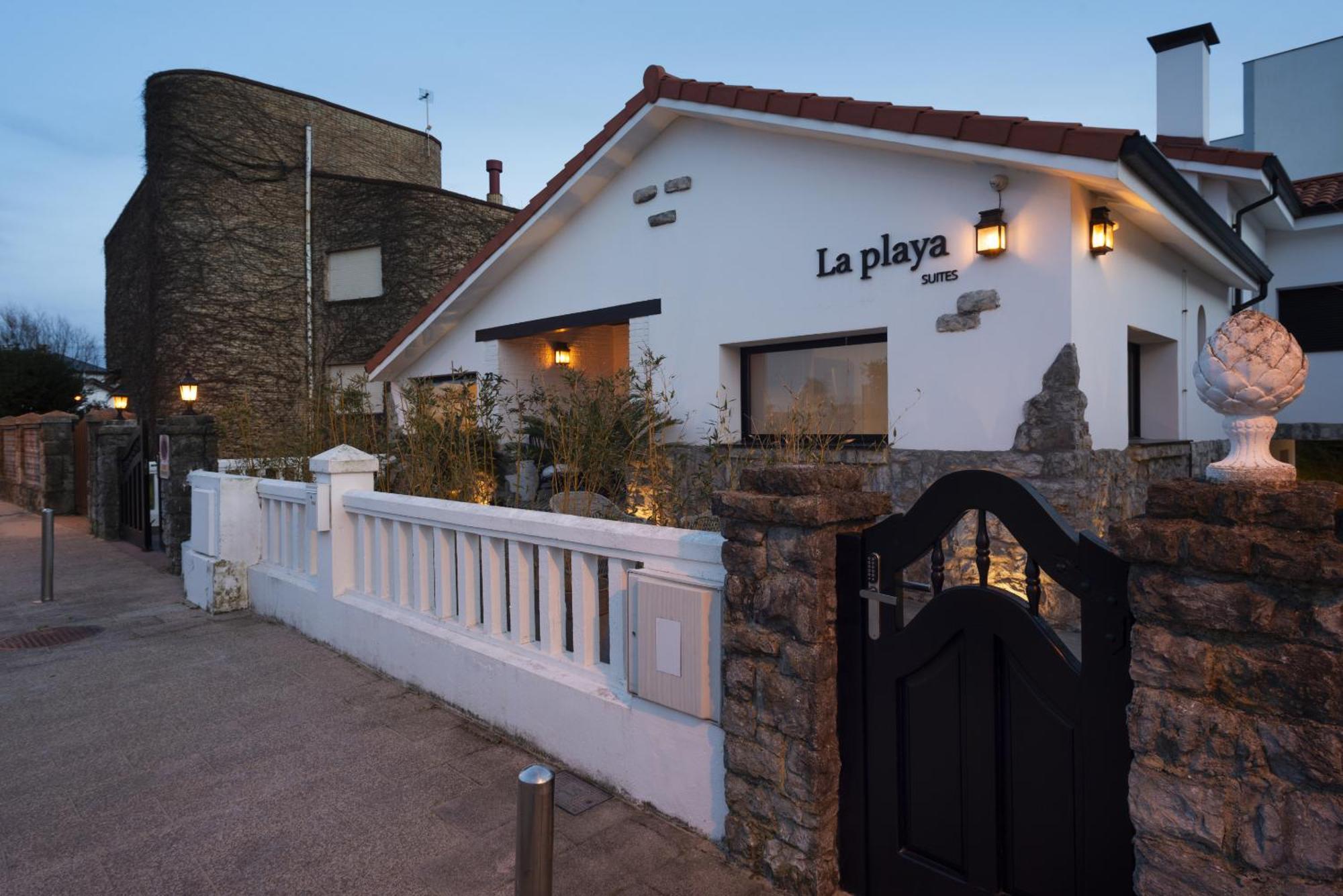 La Playa Suites Suances Exteriör bild